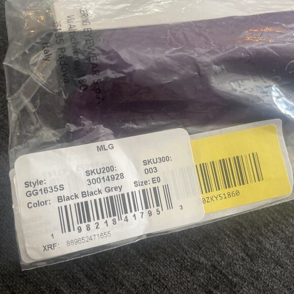 GUCCI Cat Eye Sunglasses Black Narrow Logo Gg1635S Runway Mask Unisex 003 NEW - Picture 5 of 10